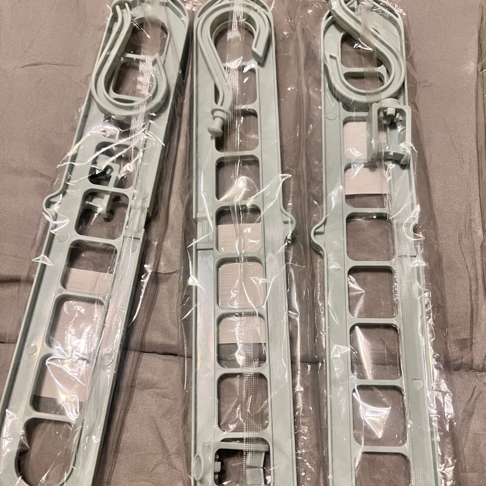 New 7 pcs Multiple Hanging Hangers In One Space Saver